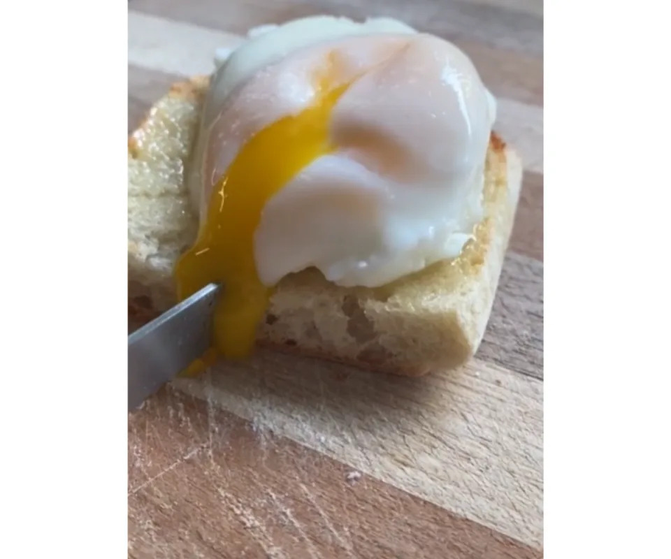 Air fryer poached egg