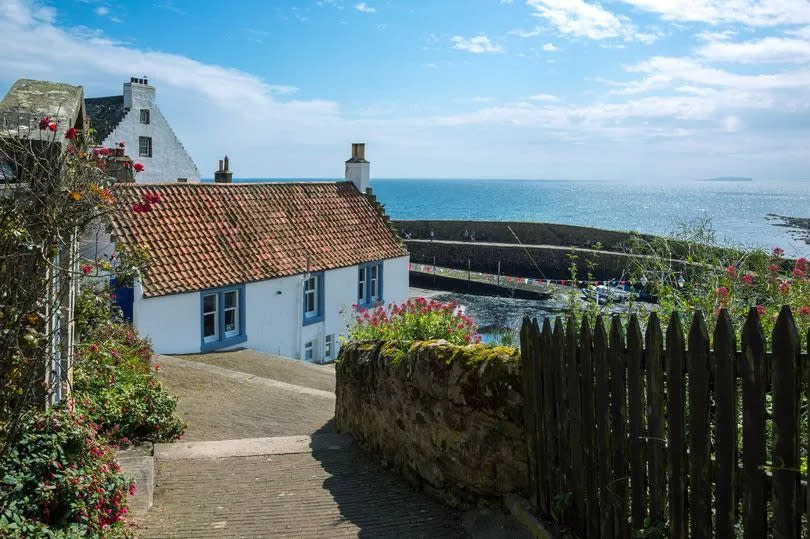 Great Britain, Scotland, Fife Area, Crail, traditional houses on the harbor.