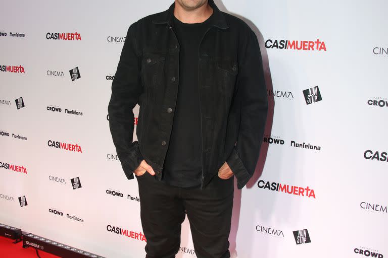 Diego Velázquez eligió un look total black para esta noche de estreno