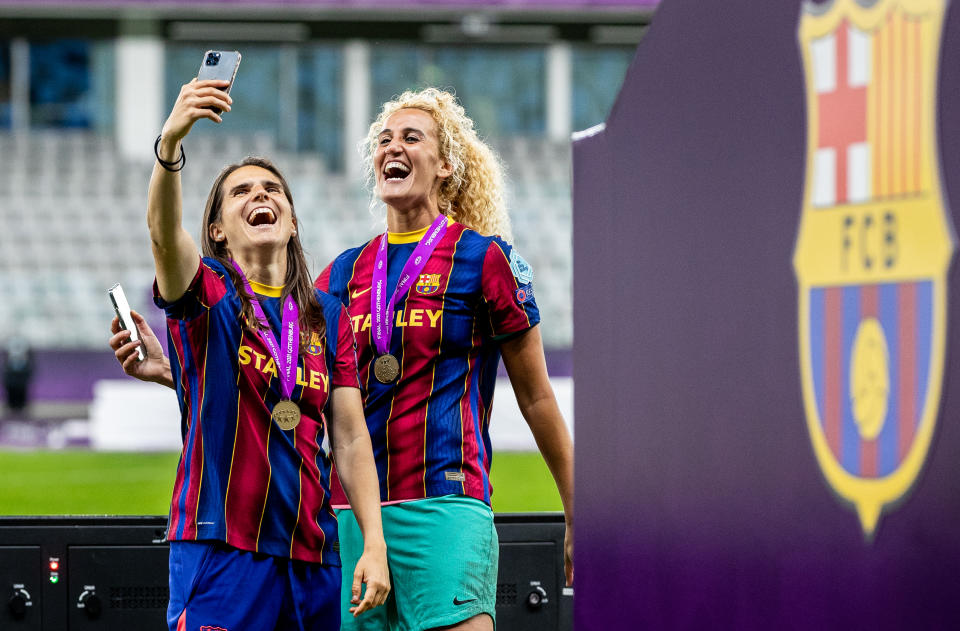 Andrea Pereira y Kheira Hamraoui fueron campeonas con Barcelona. Ahora buscarán repetir la hazaña con las Águilas del América. (Photo by Boris Streubel - UEFA/UEFA via Getty Images)