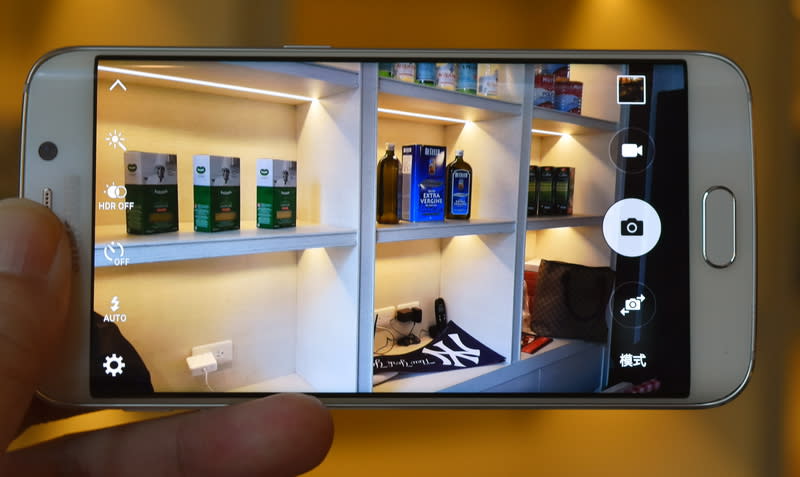 三星Galaxy S6 Edge雙曲面螢幕手機搶先玩！