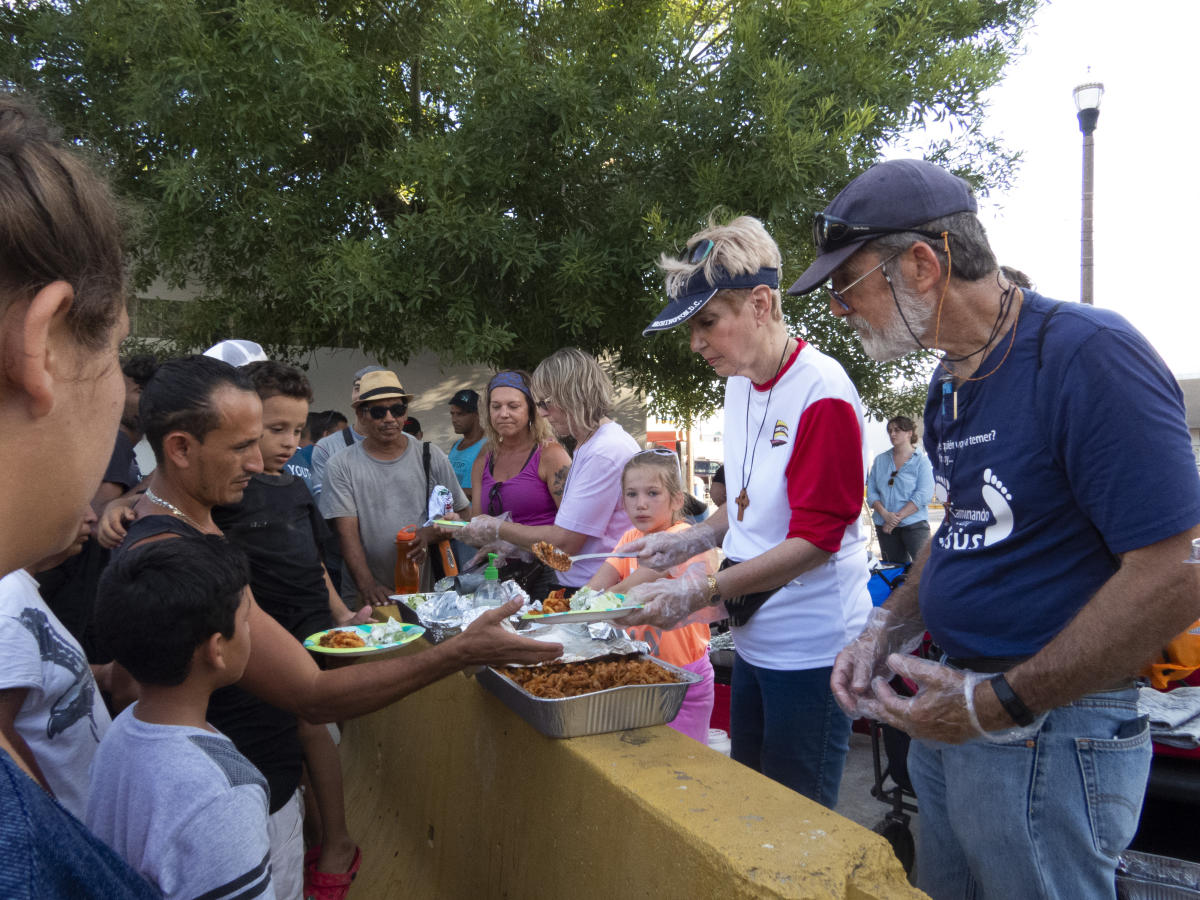 Judge shields second border aid group from deeper questioning in Texas investigation