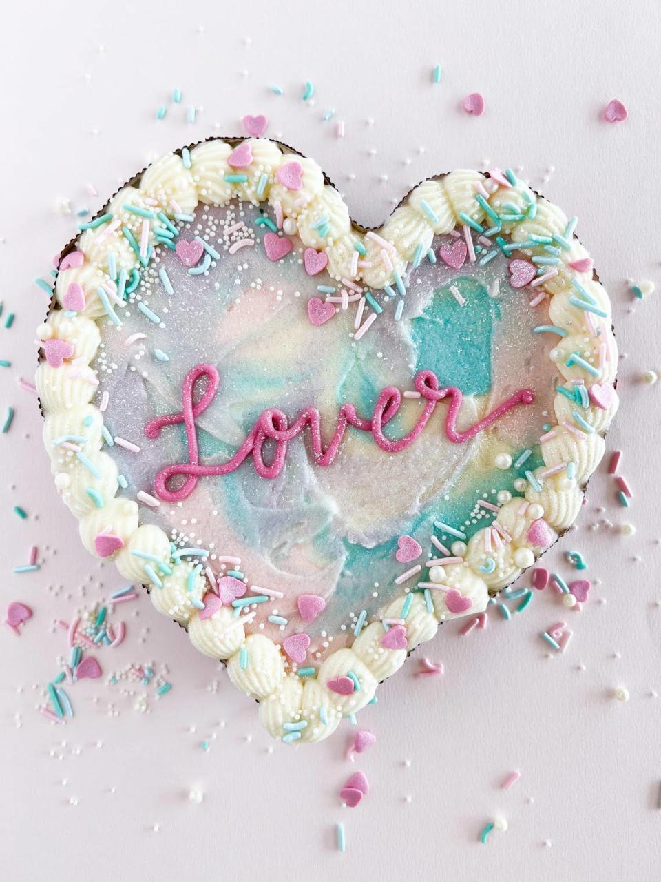 Dolce Bakery is selling “Lover” cakes decorated like Taylor Swift’s 2019 album.