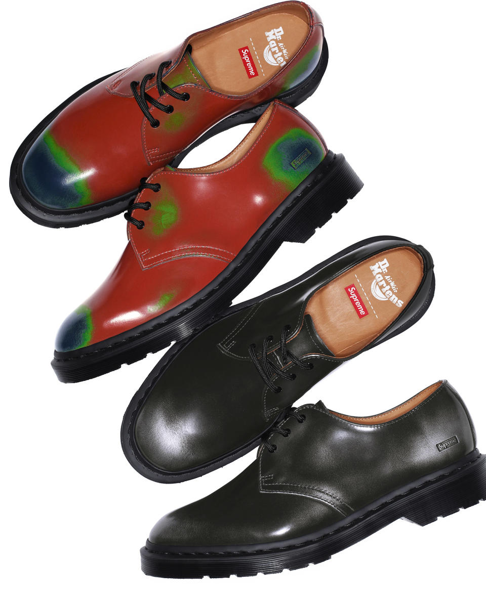 Dr. Martens x Supreme, Dr. Martens x Supreme 1461 shoe, rub off leather, color-shifting leather shoes, 3-eye shoes, dr. martens collaboration, supreme collaboration