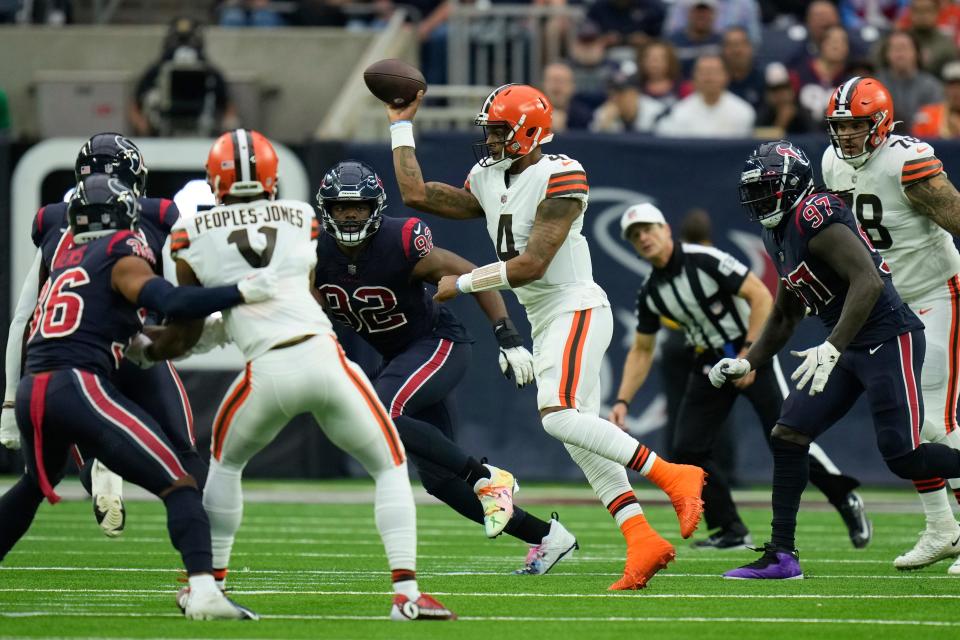 Cleveland Browns quarterback Deshaun Watson (4) throws a pass during the first half of an NFL football game between the Cleveland Browns and Houston Texans in Houston, Sunday, Dec. 4, 2022,. (AP Photo/Eric Christian Smith)