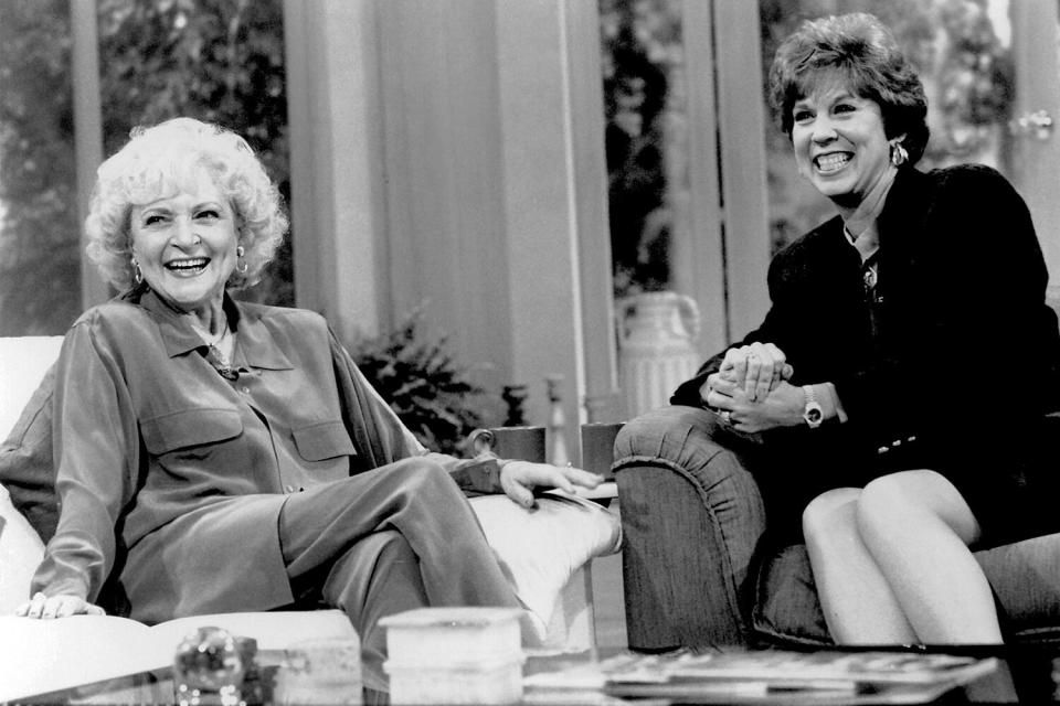 VICKI!, from left: Betty White, Vicki Lawrence, 1992-94. ©Group W Productions/courtesy Everett Collection