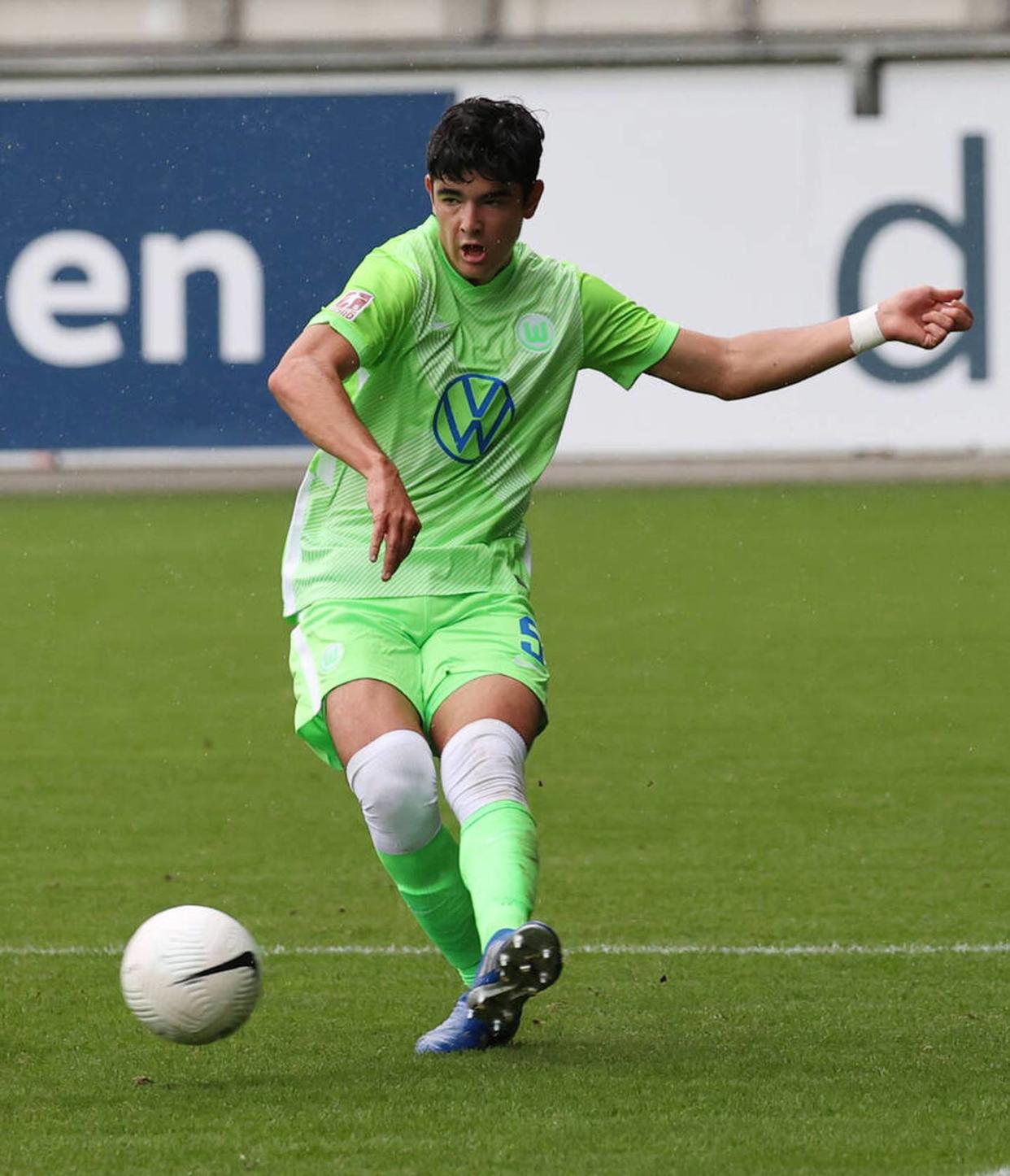 Wolfsburg bindet Talent