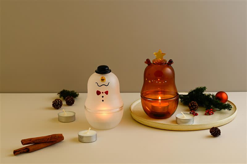 「麋鹿／雪人造型變色玻璃燭罩」即日起至12月31日，每組88折聖誕價$862（原價$980）。（圖／品牌業者提供）