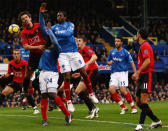 Es ist noch gar nicht so lange her, als der <b>FC Portsmouth</b> die Premier League aufmischte. 2010 stellte Portsmouth als erster Verein in der Geschichte der Premier League einen Insolvenzantrag, weshalb der Klub mit einem Abzug von neun Punkten bestraft wurde. "Pompey" konnte den Abstieg nicht verhindern und findet sich heute nach anhaltenden finanziellen Problemen in Liga vier wieder.