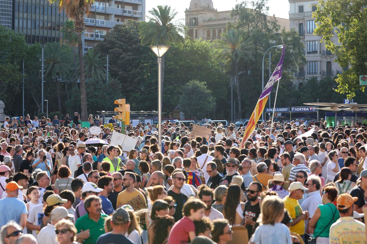 Dozens of people during an anti-tourism demonstration in the Parc de ses Estacions, on July 21, 2024, in Mallorca, Palma de Mallorca, Balearic Islands (Spain). The platform 'Menys Turisme, Més Vida' has encouraged citizens to mobilize today, in the city of Palma, to 