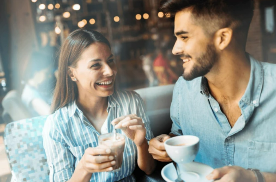 pareja té bebida desayuno