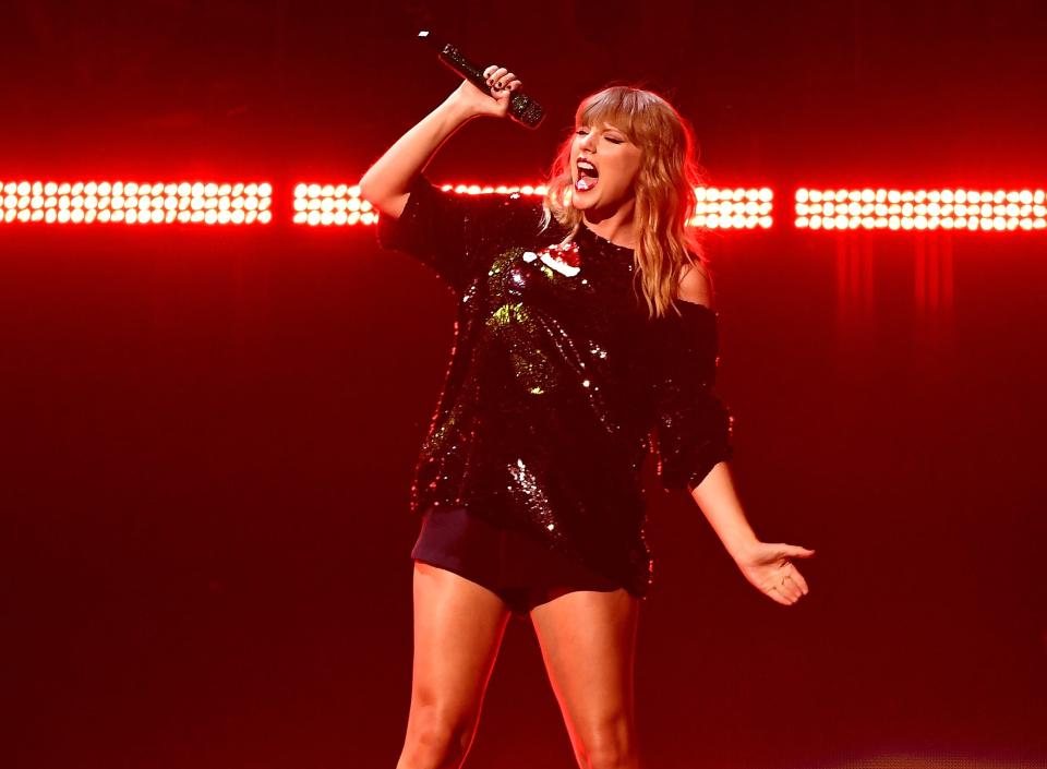 (FILES) In this file photo taken on December 7, 2017 Taylor Swift performs at the Z100's iHeartRadio Jingle Ball 2017 at Madison Square Garden in New York.The haters are still gonna hate. A judge has ruled that Taylor Swift's turn of phrase in her hit "Shake It Off" is too banal for copyright infringement. Swift was sued by the songwriters of the 2001 song "Playas Gon' Play" performed by 3LW, an all-woman R&B trio that had modest success for several years. Songwriters Sean Hall and Nathan Butler accused Swift's team of stealing their lyrics as both their song and "Shake It Off" contain variations of "Players gonna play" and "Haters gonna hate." / AFP PHOTO / ANGELA WEISSANGELA WEISS/AFP/Getty Images ORG XMIT: 1 ORIG FILE ID: AFP_ZX4D0