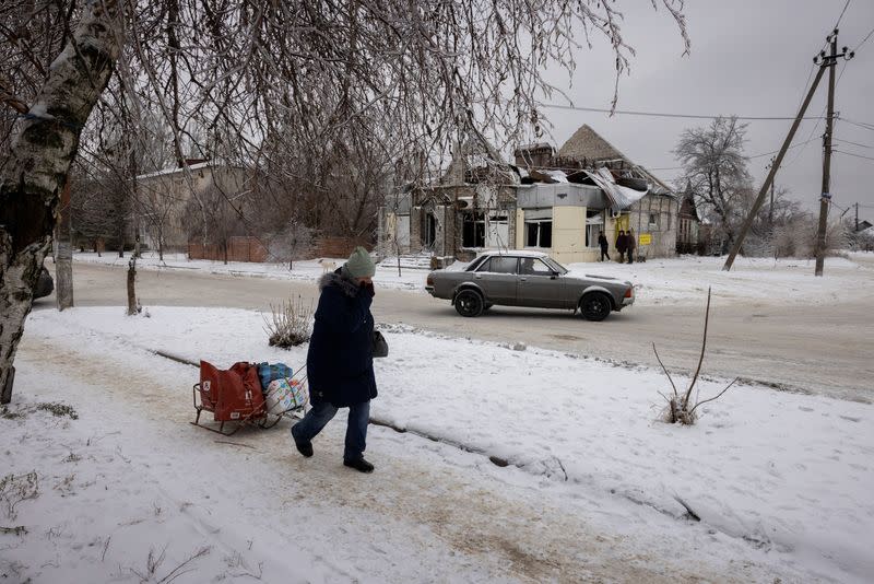 A year after liberation, east Ukrainian town of Lyman struggles on in the wreckage of war as winter hits.
