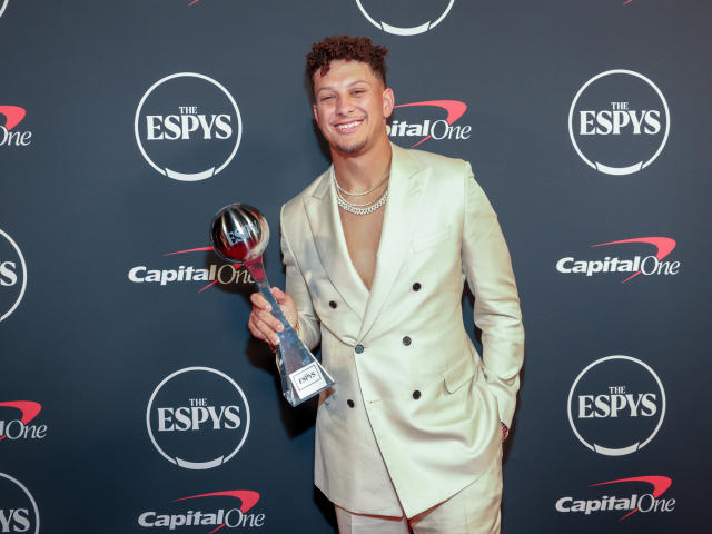 Patrick Mahomes Is 'Best Daddy Ever' in New Video With Daughter