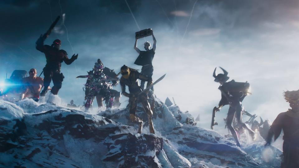 Wade strikes a familiar pose in rallying his troops to the fight. (Photo: Warner Bros.)