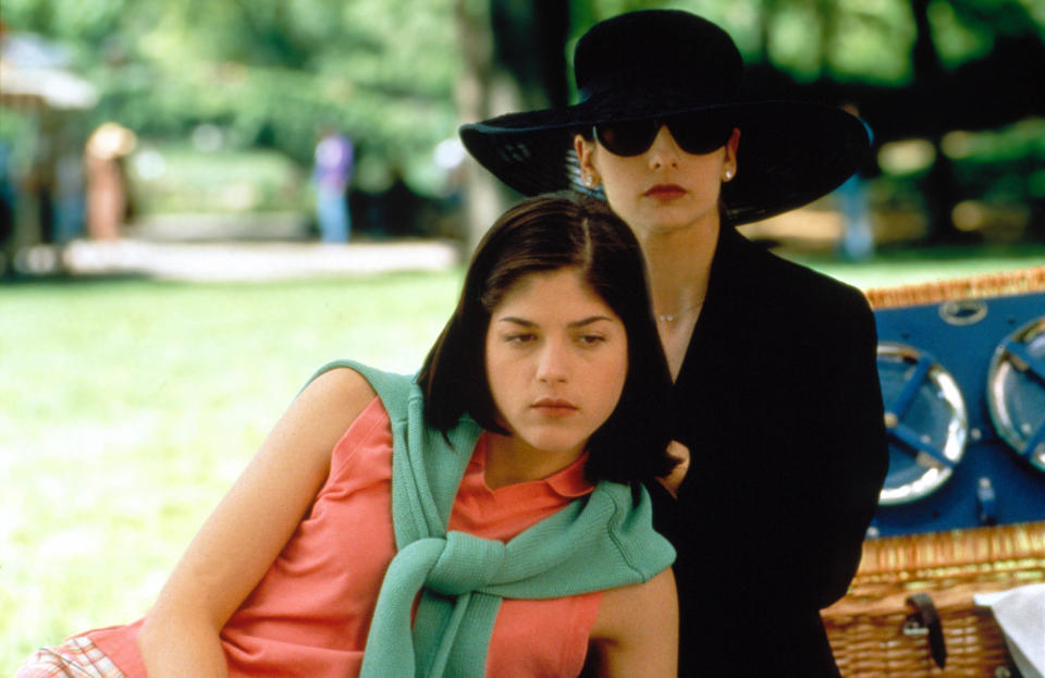 Editorial use only. No book cover usage.Mandatory Credit: Photo by Moviestore/REX/Shutterstock (1557447a)Cruel Intentions, Selma Blair, Sarah Michelle GellarFilm and Television