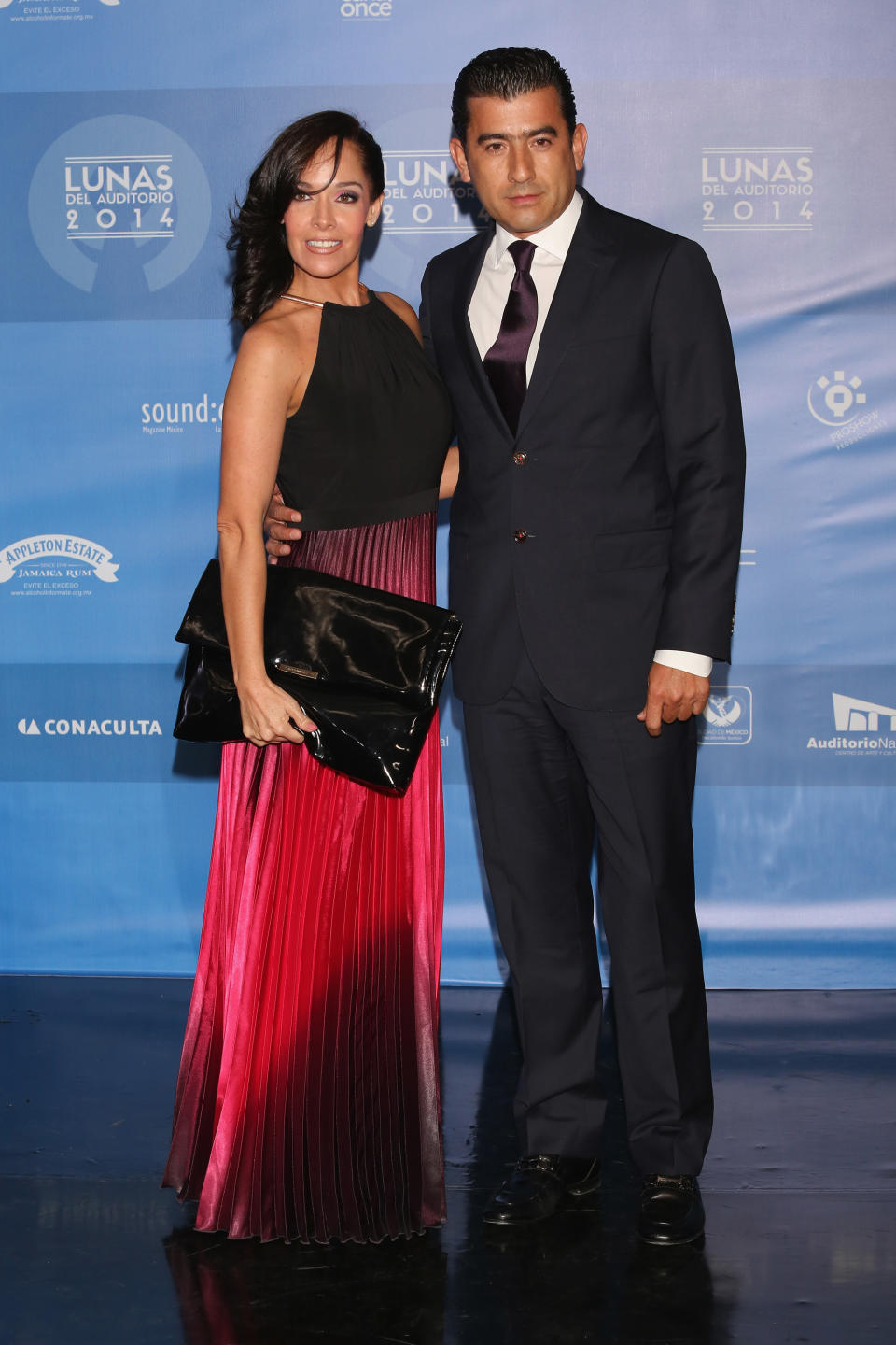 MEXICO CITY, MEXICO - OCTOBER 29: Sharis Cid and guest attend Lunas Del Auditorio Nacional 2014 at Auditorio Nacional on October 29, 2014 in Mexico City, Mexico.  (Photo by Victor Chavez/WireImage)