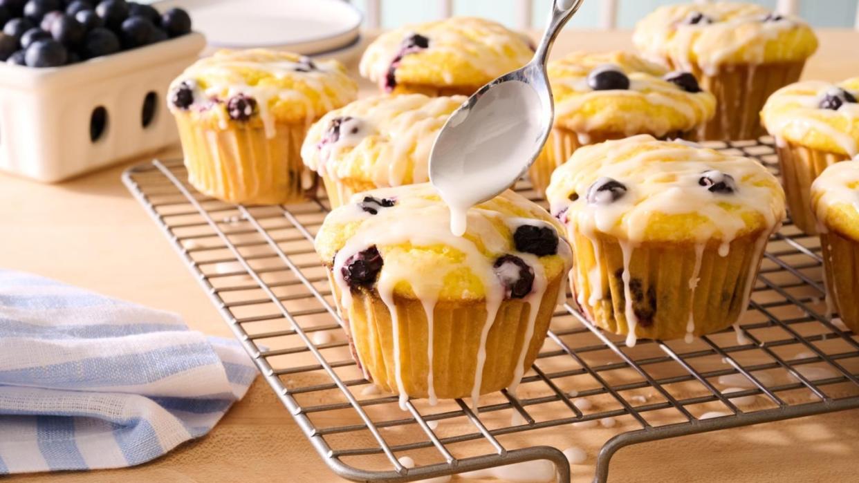 the pioneer woman's lemon blueberry muffins recipe