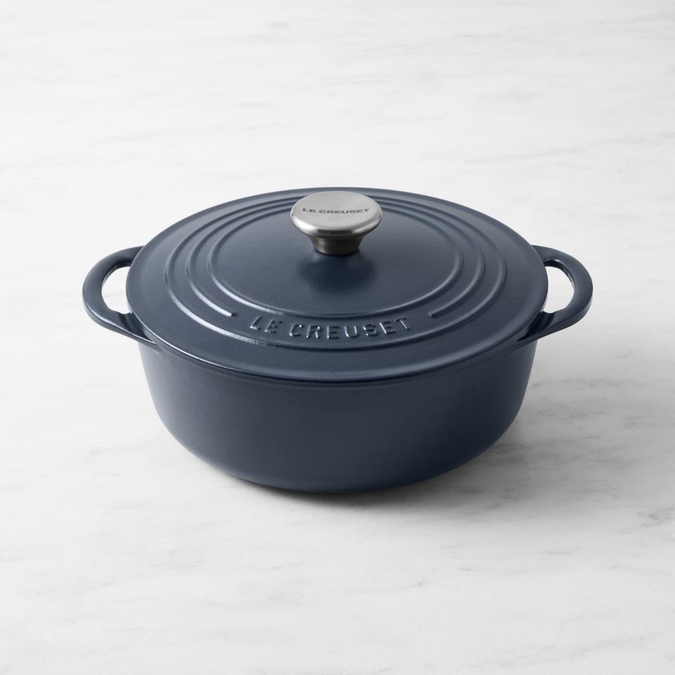 Le Creuset shallow round oven