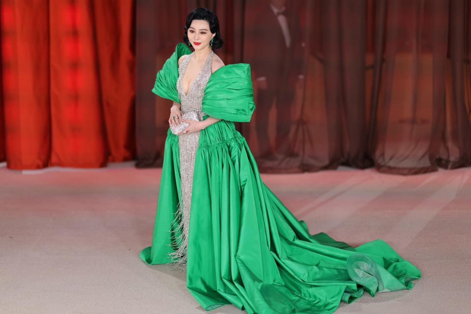 Fan Bingbing attends the 2023 Academy Awards.