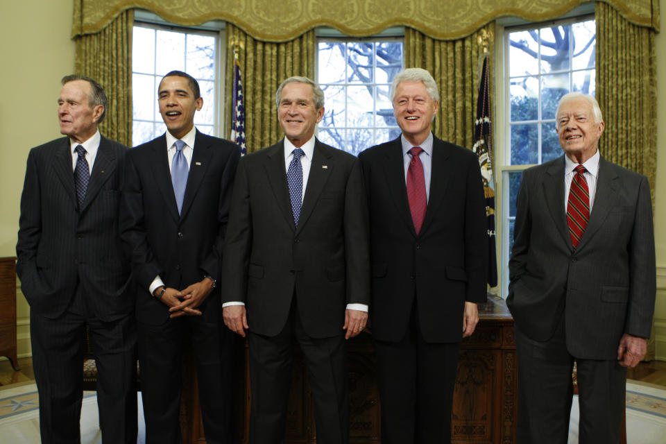 Former President Jimmy Carter (far right) joined other White House occupants for a photo in early 2009, just before Barack Obama was poised to take office. Also pictured (from left) are George H.W. Bush, Obama, then-President George W. Bush and Bill Clinton. (Photo: ASSOCIATED PRESS)
