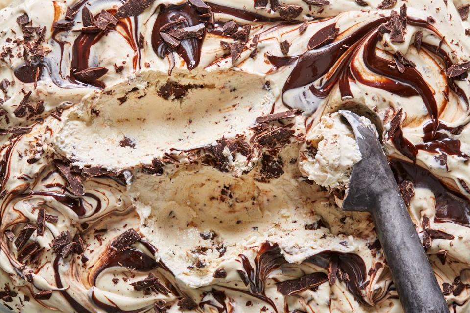 Mudslide No-Churn Ice Cream