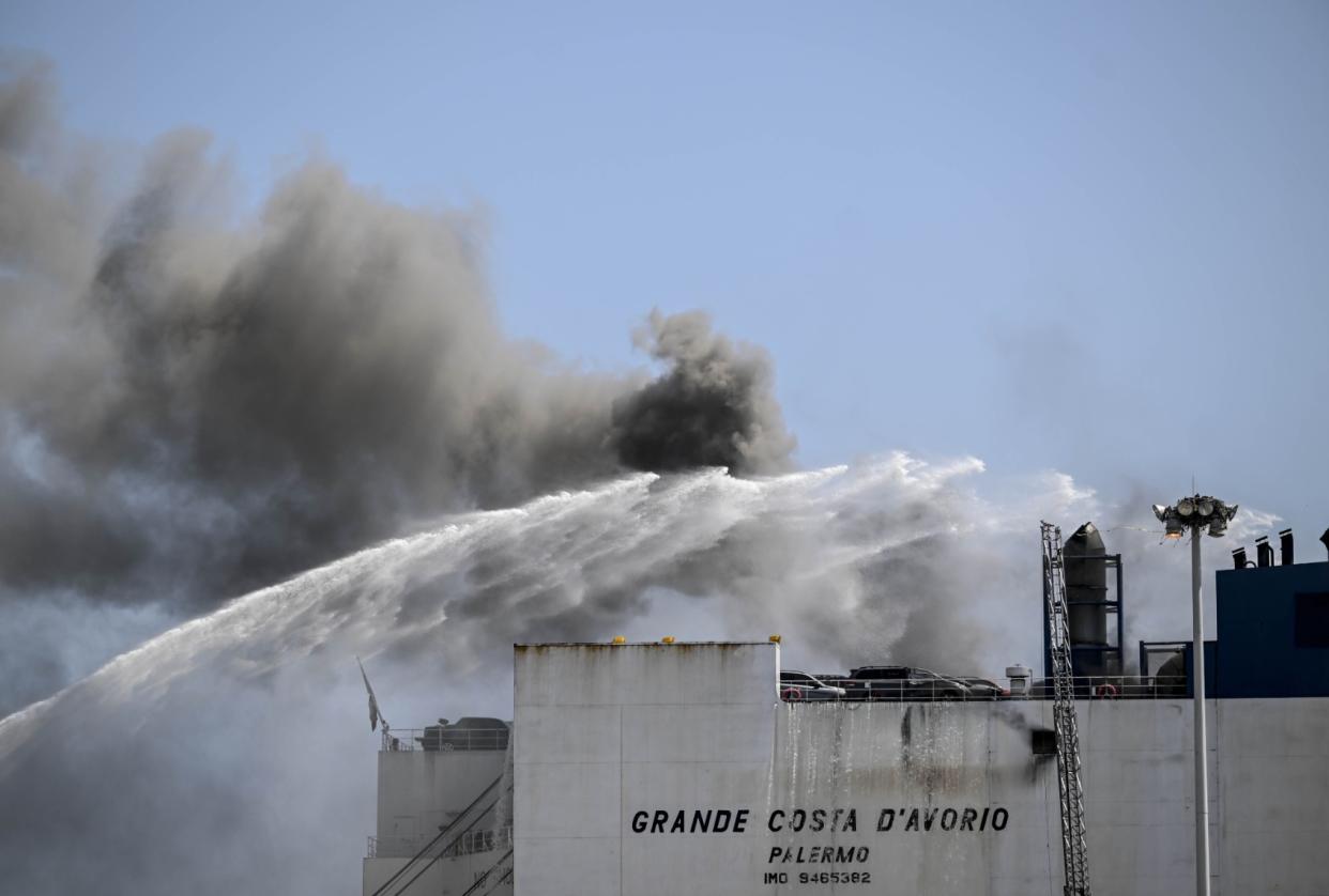 Port Newark fire Fatih Aktas/Anadolu Agency via Getty Images