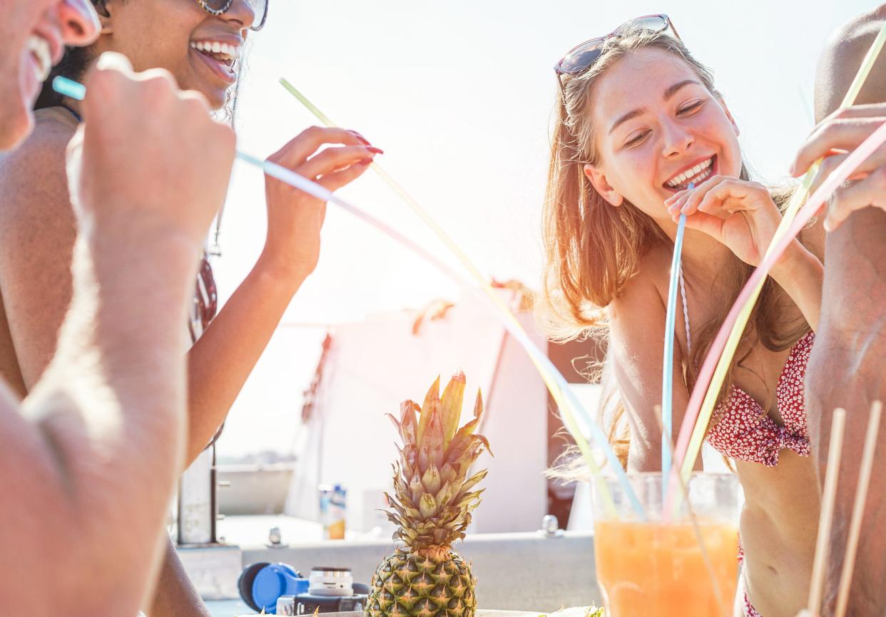 Enjoy Daytona Beach's best beach bars during spring break.
