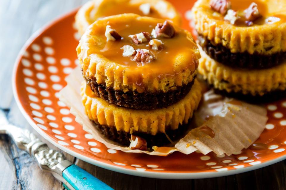 Mini Pumpkin Cheesecakes