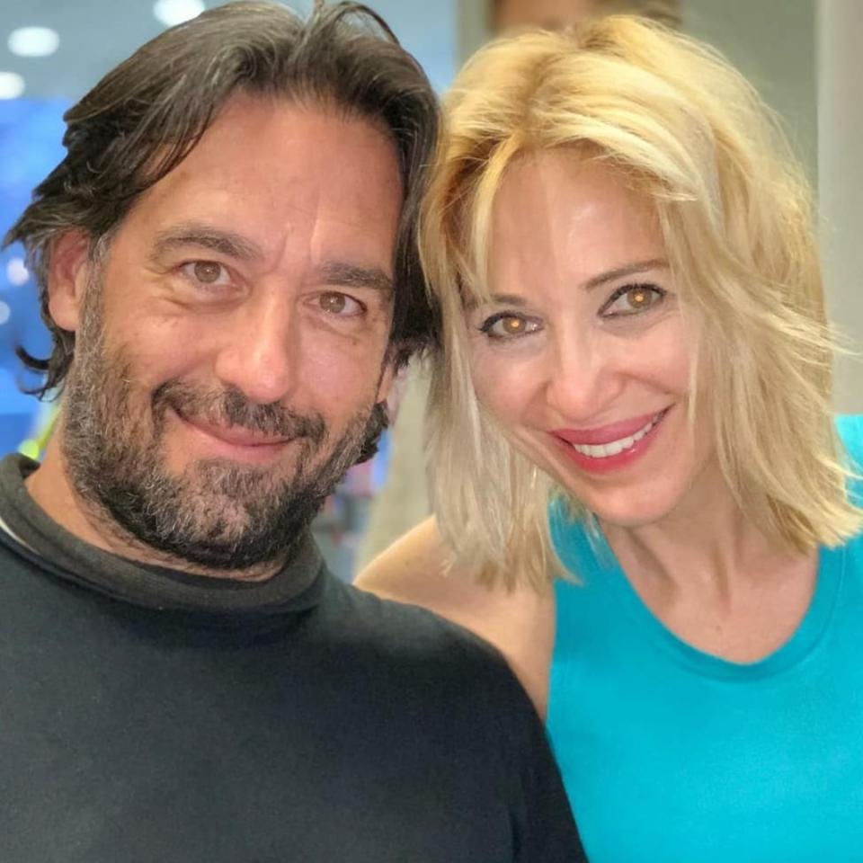 En el plano sentimental, Ania encontró el amor en Javier Fandiño, director comercial de un portal de salud al que conoció a través de las redes sociales. La pareja se comprometió hace solo unos meses y tiene previsto pasar por el altar el próximo año. (Foto: Instagram / <a href="http://www.instagram.com/p/BwxKGTjB-M_/" rel="nofollow noopener" target="_blank" data-ylk="slk:@aniaiglesias;elm:context_link;itc:0;sec:content-canvas" class="link ">@aniaiglesias</a>).