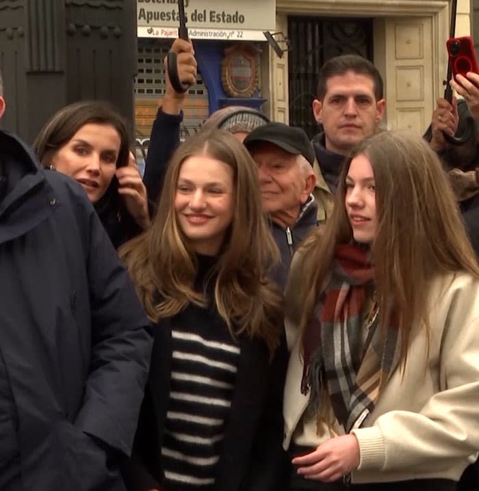 La reina Letizia y sus hijas Leonor y Sofía de Borbón en la Semana Santa de Madrid