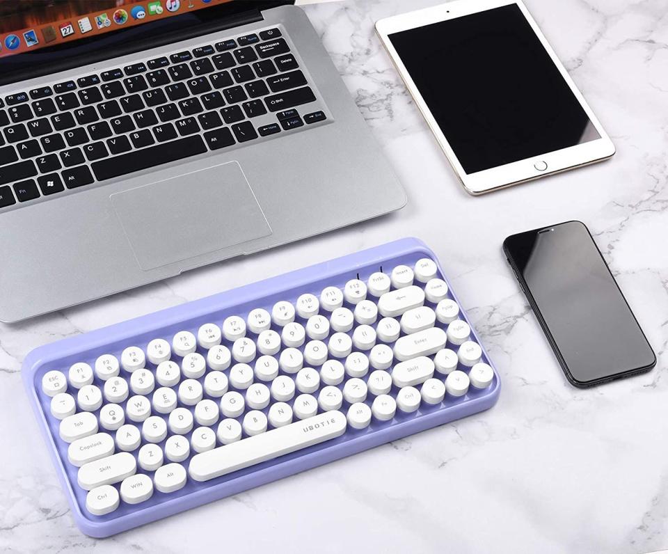 26) Portable Bluetooth Keyboard