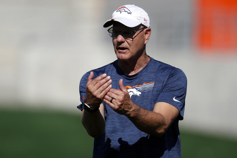 Denver Broncos defensive coordinator Ed Donatell