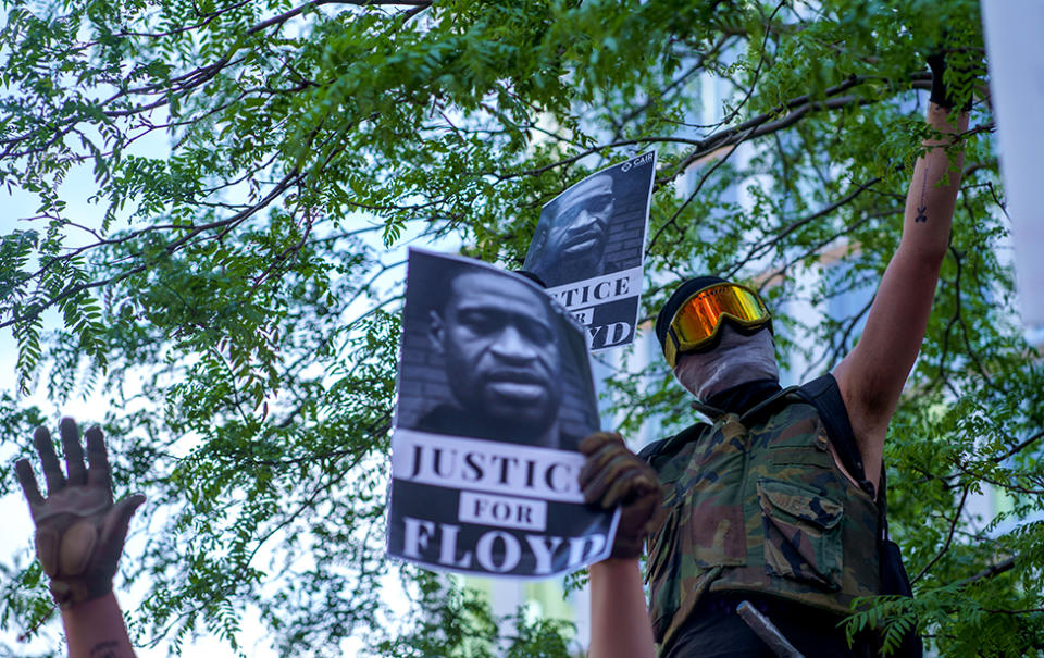 Manifestantes en Minneapolis