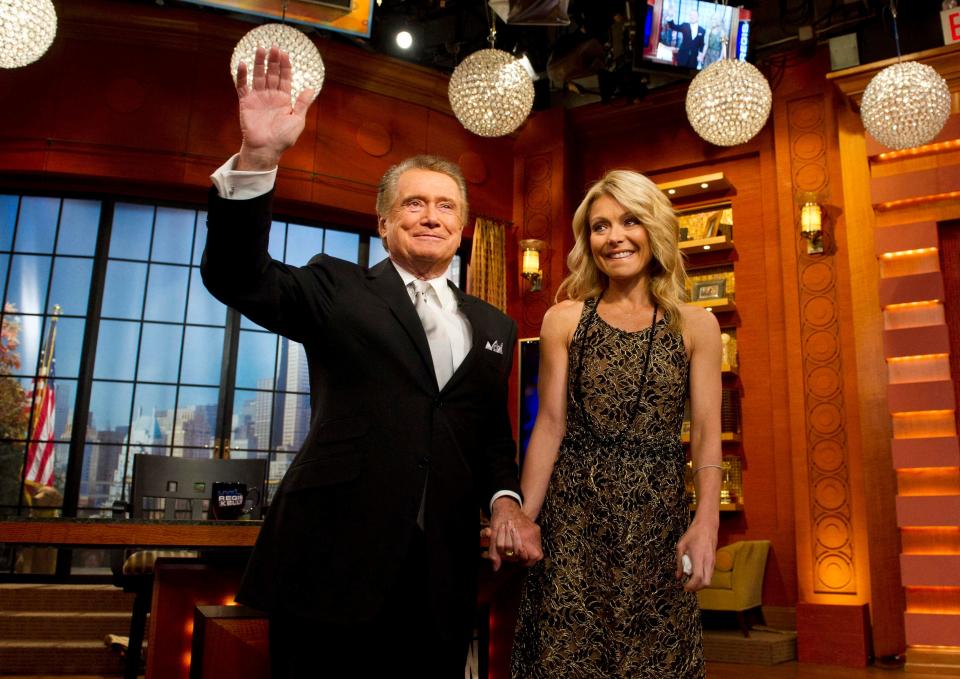 regis philbin kelly ripa 2011