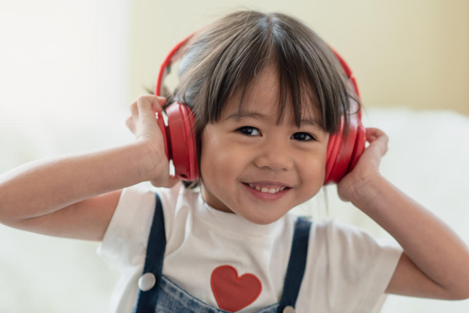 Jetzt schon an Weihnachten denken: tigertones ist der erste Audio-Streamingdienst speziell für Kinder. (Bild: Getty Images)