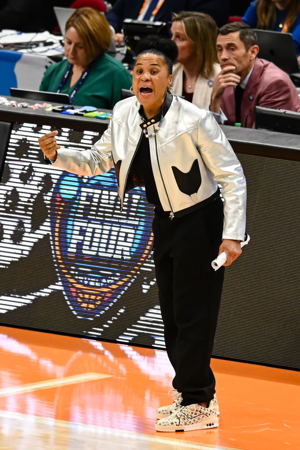 cleveland, oh april 7 head coach dawn staley of the south carolina gamecocks reacts during the second half at the 2024 ncaa womens basketball tournament championship game between iowa and south carolina at rocket mortgage fieldhouse on april 7, 2024 in cleveland, ohio photo by thien an truongisi photosgetty images