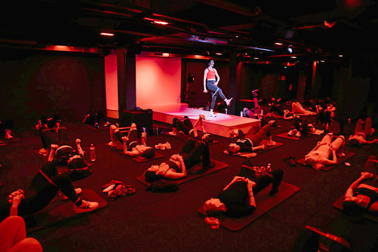 Une séance de sport à Mon Q Club.  - Credit:Alek Katar