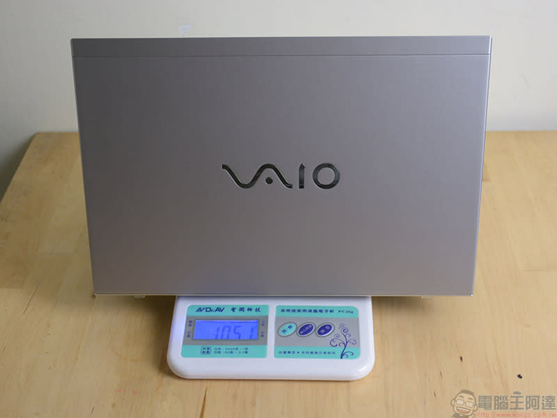 VAIO S13 特仕升級版與 VAIO SE14 青春版動手玩