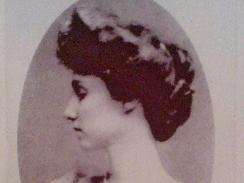 Noel Leslie, Countess of Rothes