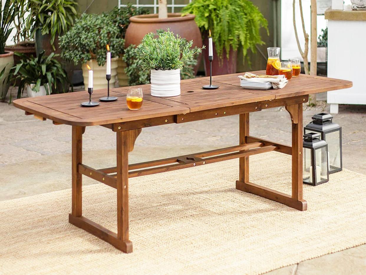 walker-edison-maui-modern-table-amazon