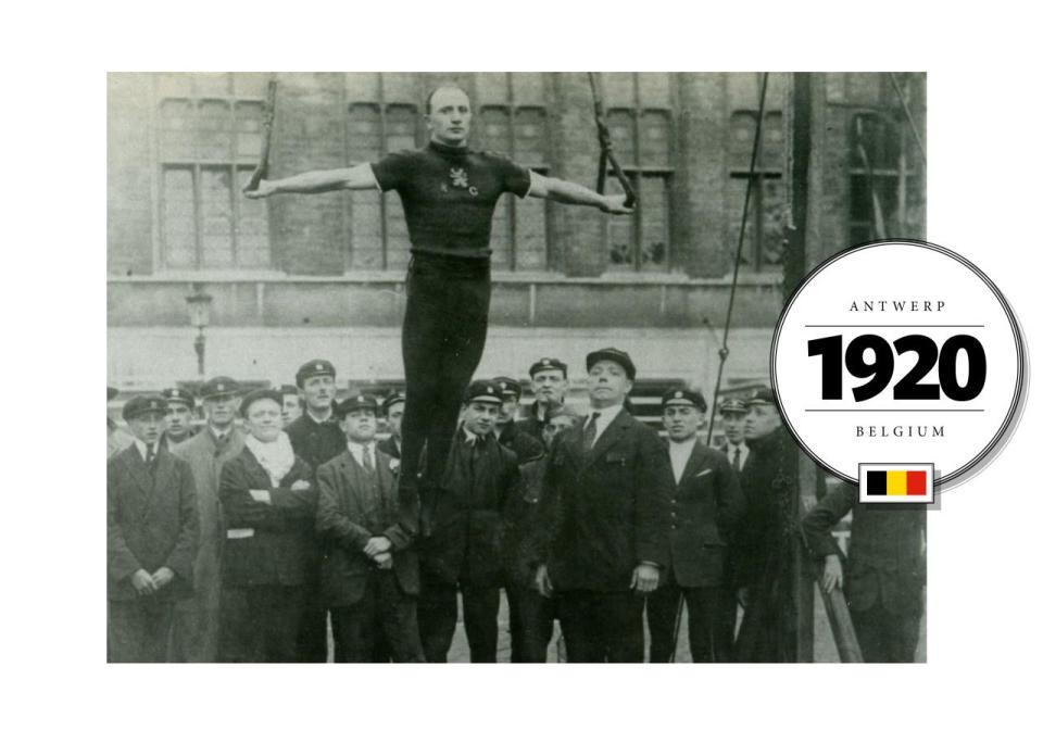 Le gymnaste belge Domien Jacob était tout de noir vêtu, probablement pour rendre hommage aux soldats de la Première Guerre mondiale. (L’Allemagne a occupé la Belgique de 1914 à 1918).