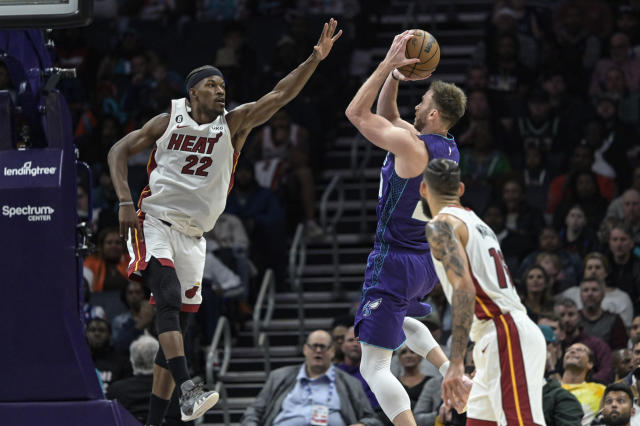 Hornets' Gordon Hayward injury frustrating veteran forward