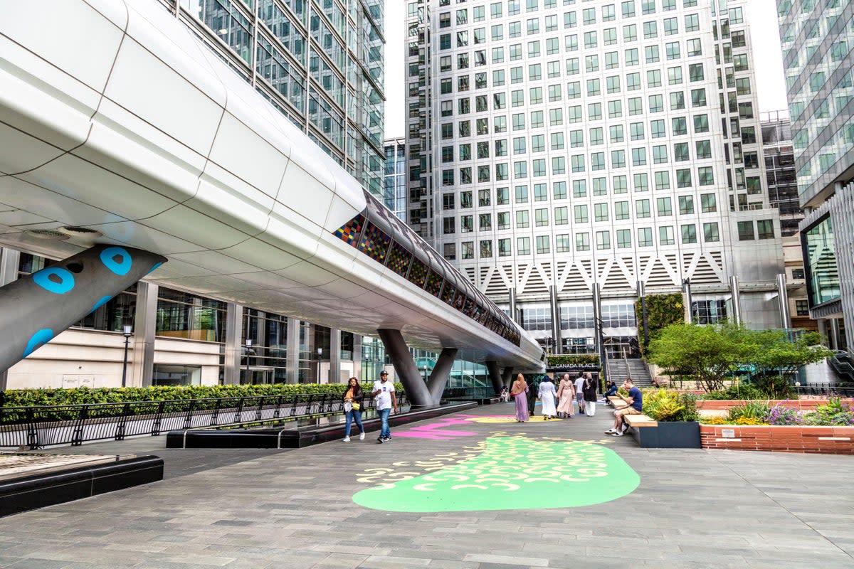 Crossrail Place in Canary Wharf  (Alamy Stock Photo)