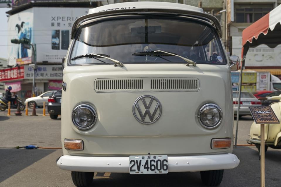 Volkswagen T2 正面