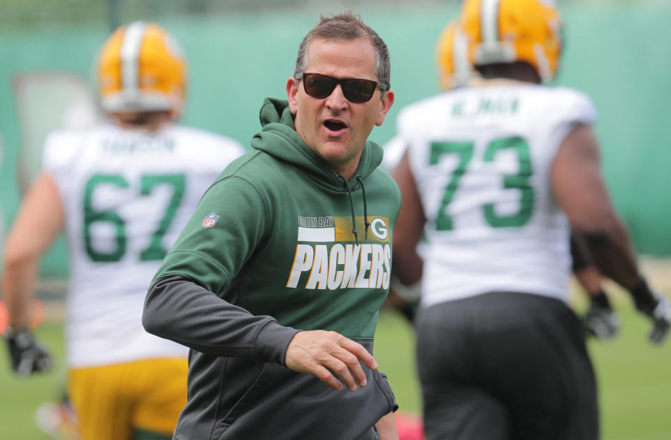 Green Bay Packers defensive coordinator Joe Barry during the second day of organized team activities. Mandatory Credit: Mark Hoffman/Milwaukee Journal Sentinel-USA TODAY NETWORK
