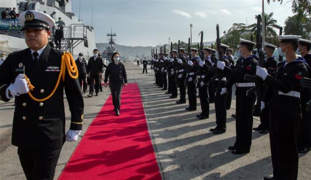 小英登海軍最前線 將打造更精良艦艇