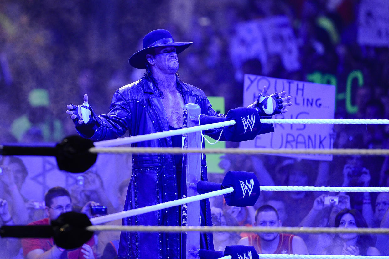 The Undertaker durante WrestleMania 27. (Paul Abell/AP Images for WWE Corp.)