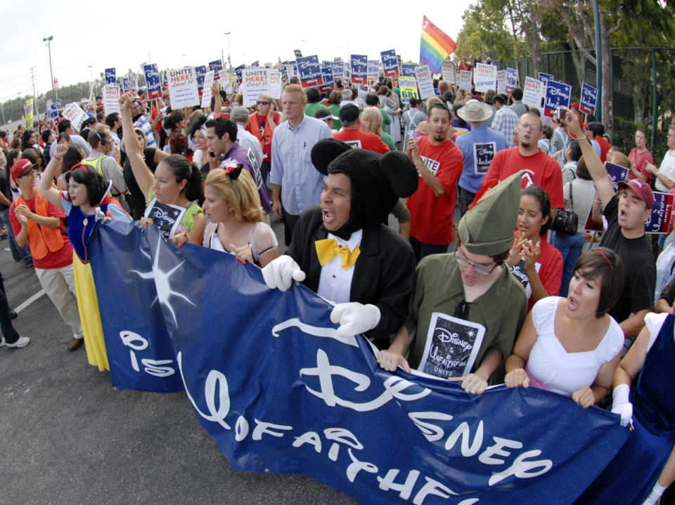 Im Disneyland ist das Demonstrieren oder Halten von Reden verboten. (Bild-Copyright: AP Photo/Carlos Delgado)