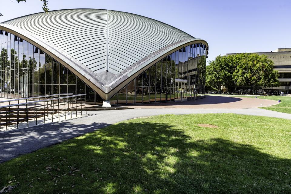 Eero Saarinen’s Kresge Auditorium at the Massachusetts Institute of Technology (Cambridge, Massachusetts)